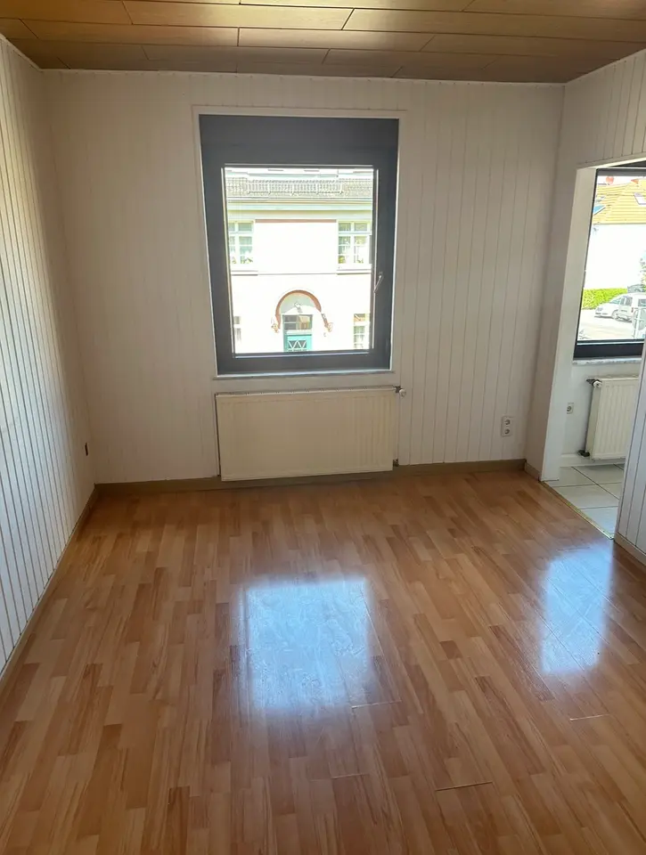 4 Zimmer Wohnung mit 100 m² in Eisenach – Bild 2