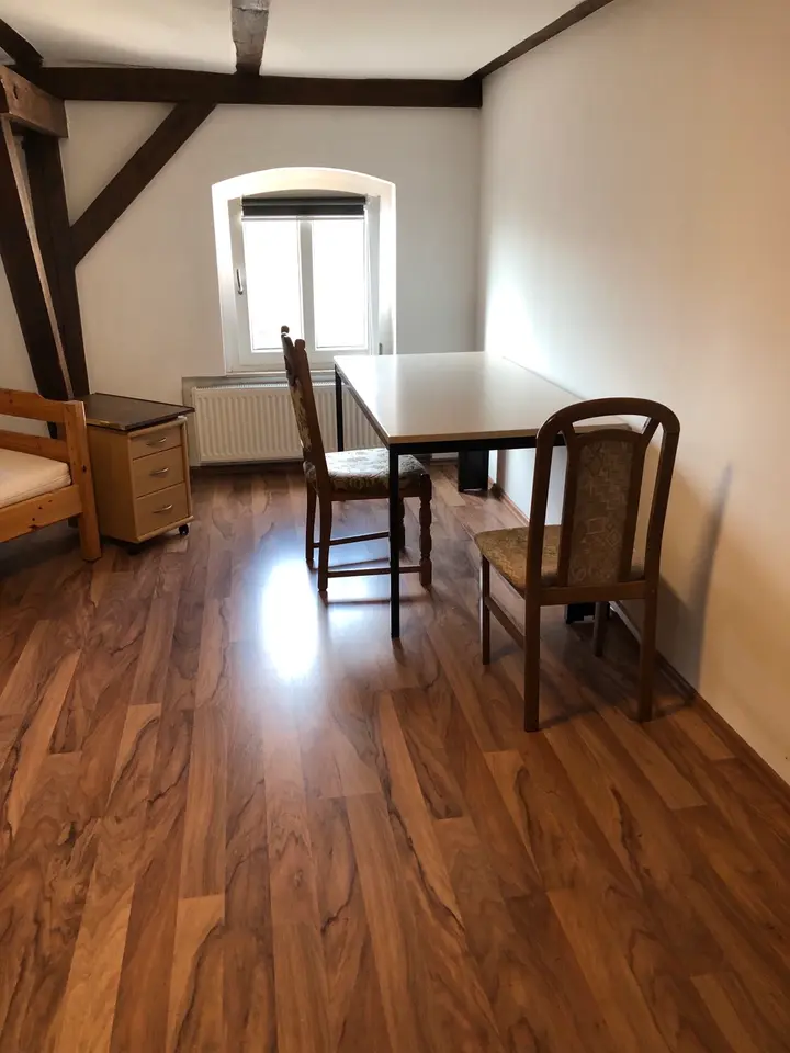6 Zimmer Wohnung mit 120 m² in Köthen – Bild 4