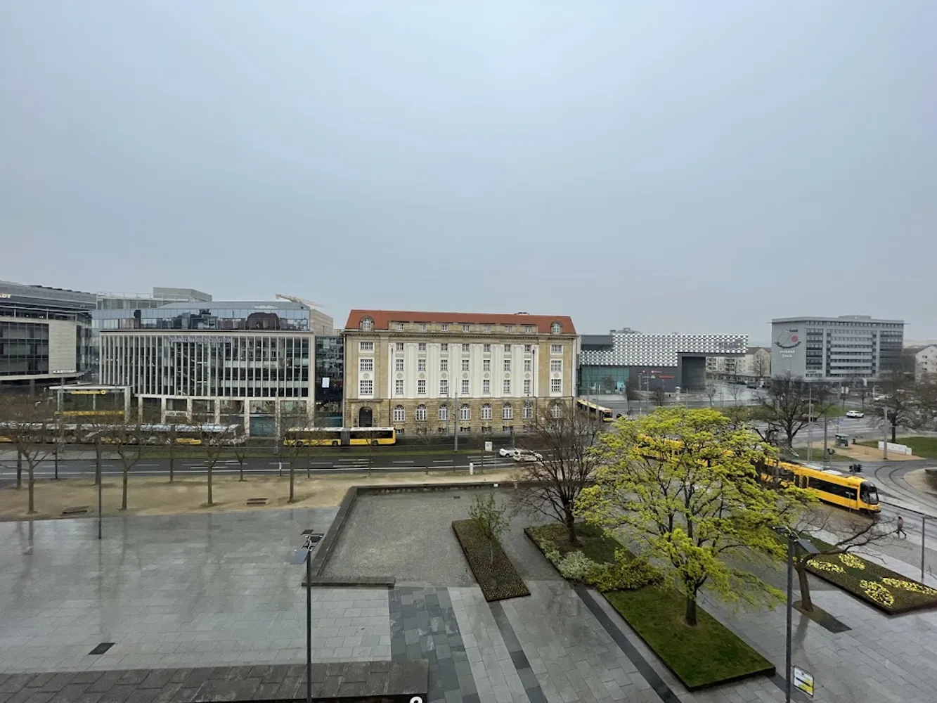 3 Zimmer Wohnung mit 81 m² in Dresden – Bild 2