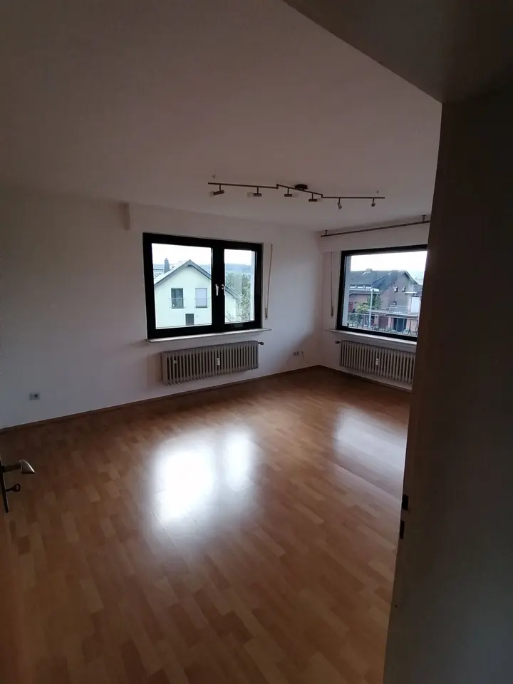 3 Zimmer Wohnung mit 69 m² in Euskirchen – Bild 1