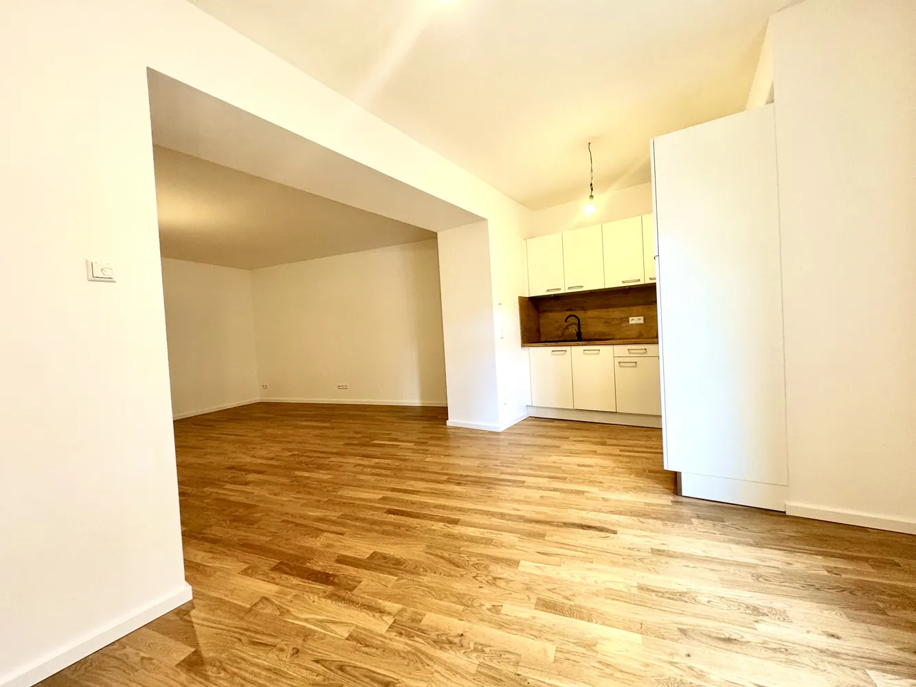 2 Zimmer Wohnung mit 69 m² in Halle (Saale) – Bild 2