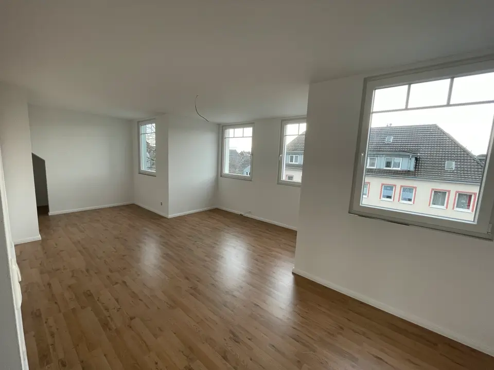2 Zimmer Wohnung mit 89 m² in Neuss – Bild 1