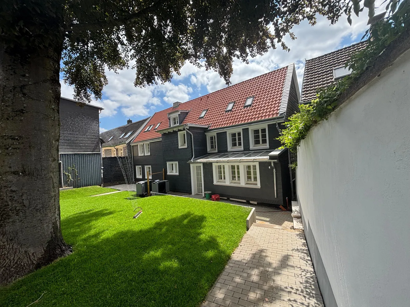 5 room house with 143 m² in Wuppertal – Photo 1