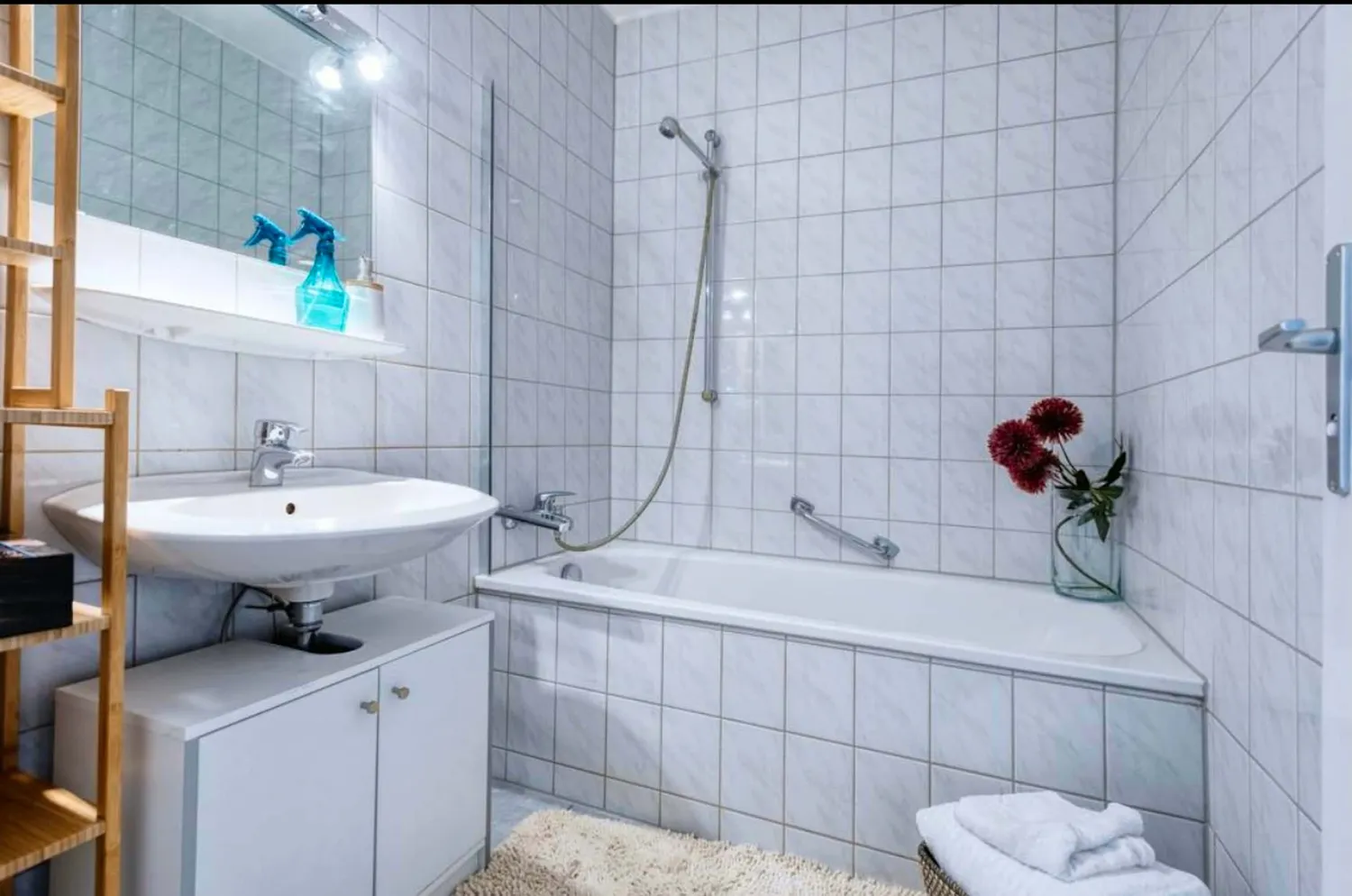 Shared room with 20 m² in Munich – Photo 1