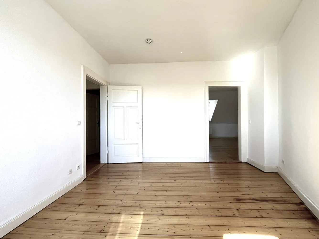4 Zimmer Wohnung mit 105 m² in Hannover – Bild 6