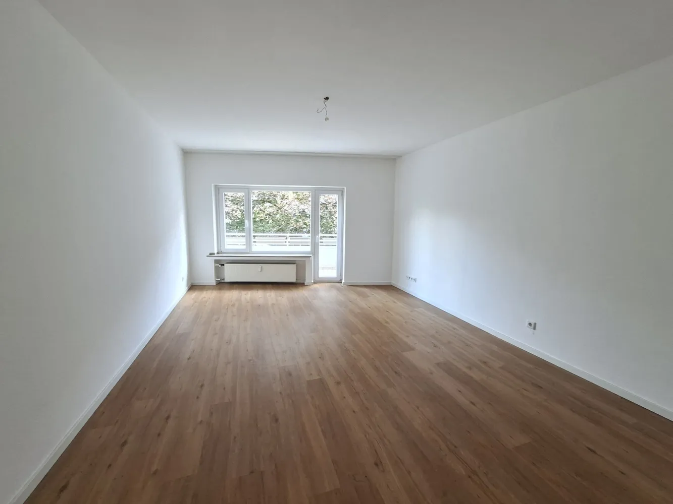 2 room apartment with 66 m² in Düsseldorf – Photo 1