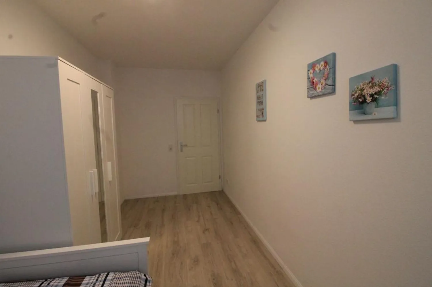 4 Zimmer Wohnung mit 101 m² in Düsseldorf – Bild 3
