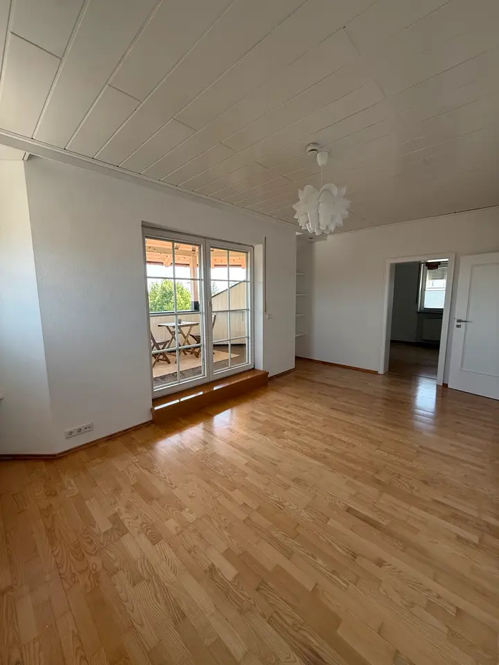 2 Zimmer Wohnung mit 73 m² in Sonneberg – Bild 2