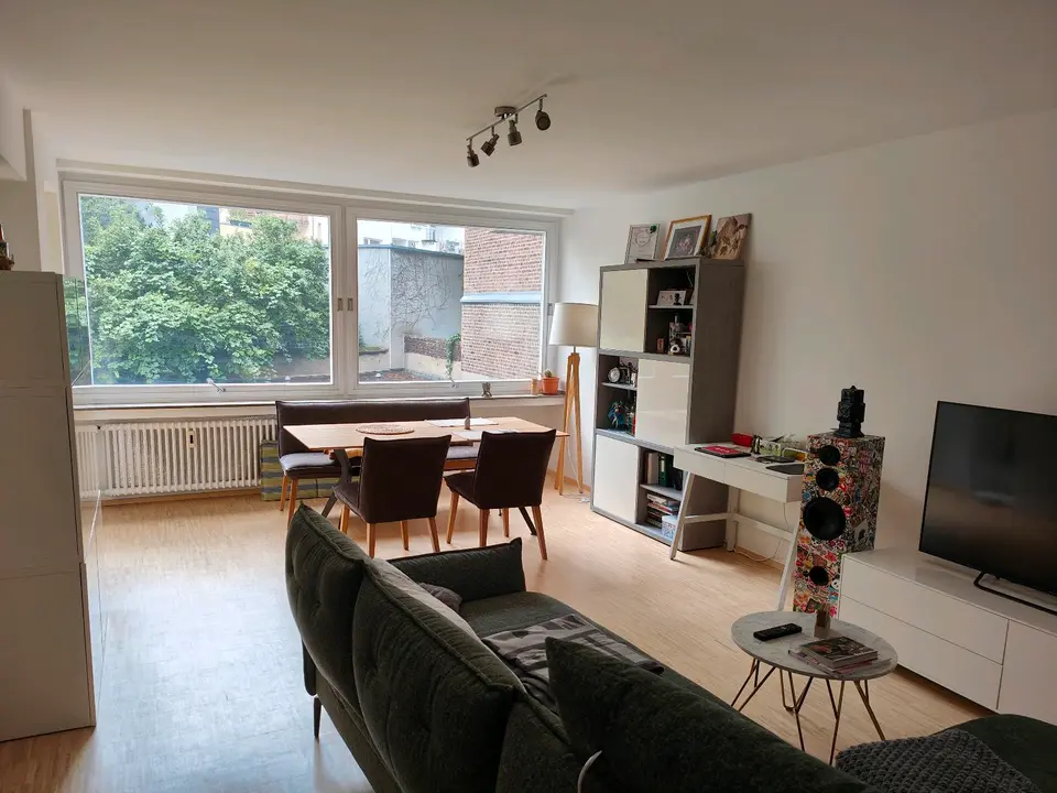 3 Zimmer Wohnung mit 82 m² in Düsseldorf – Bild 1