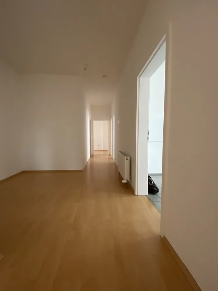 5 Zimmer Wohnung mit 110 m² in Erfurt – Bild 3