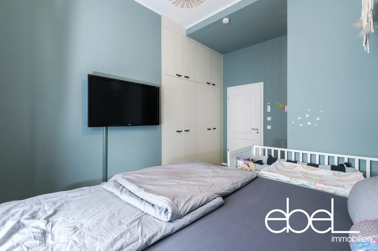 4 Zimmer Wohnung mit 110 m² in Frankfurt am Main – Bild 9