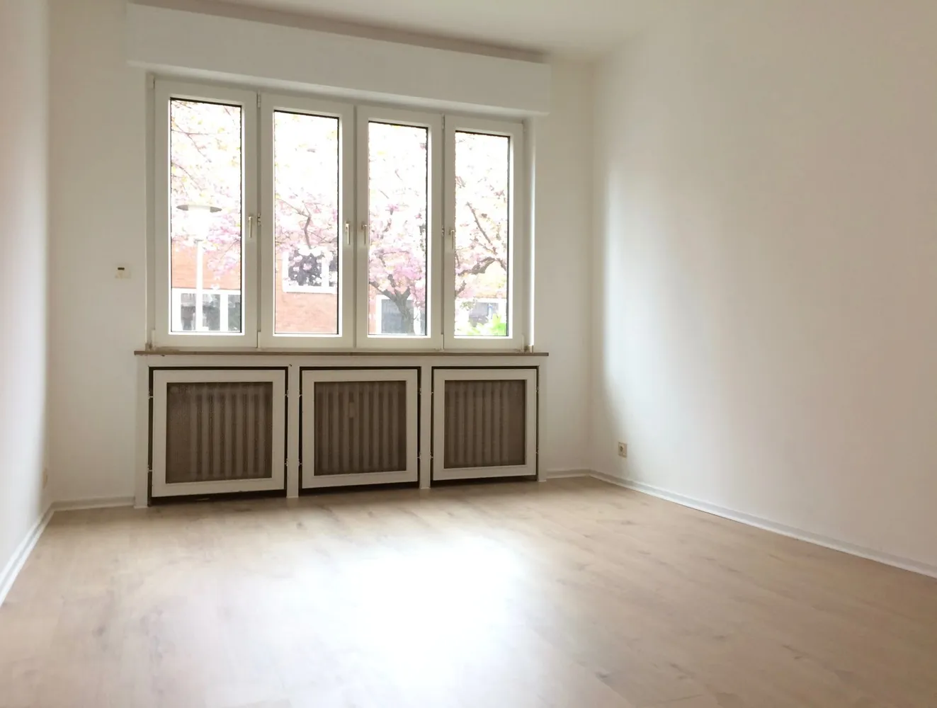 6 Zimmer Wohnung mit 136 m² in Krefeld – Bild 4