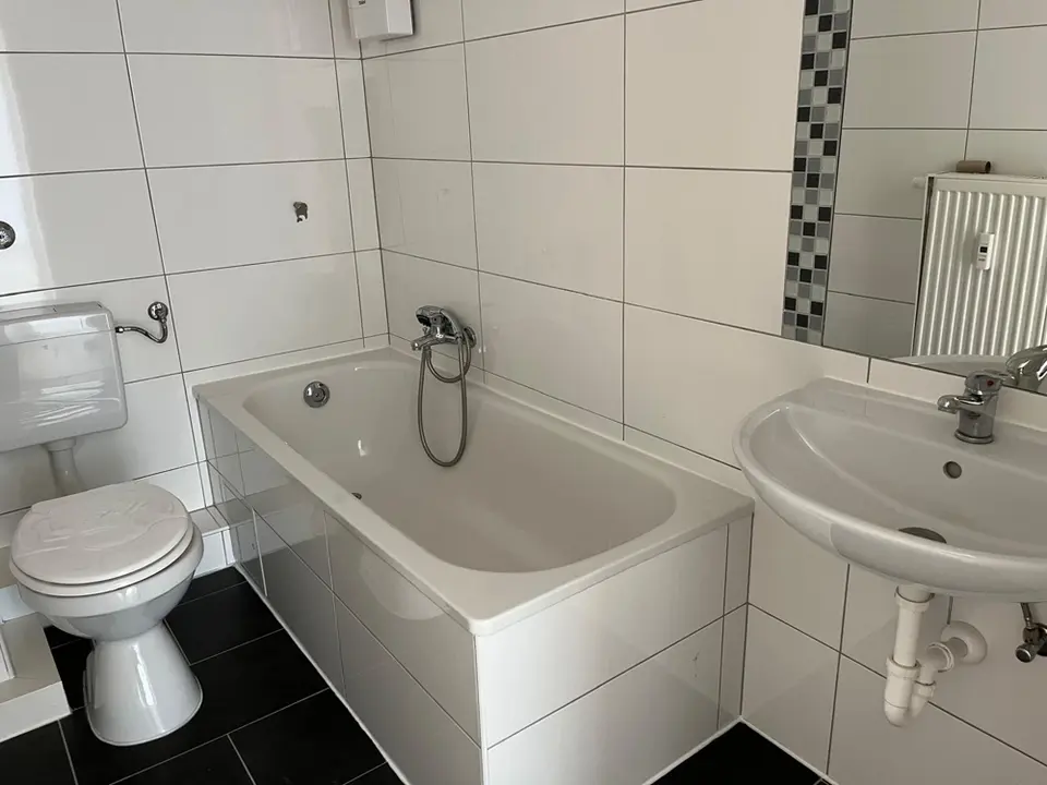 12 Zimmer Wohnung mit 42 m² in Wuppertal – Bild 4