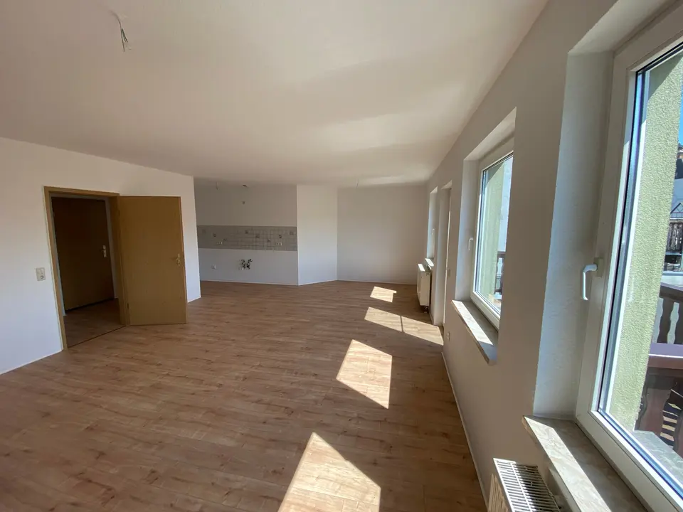 3 Zimmer Wohnung mit 107 m² in Greiz – Bild 3