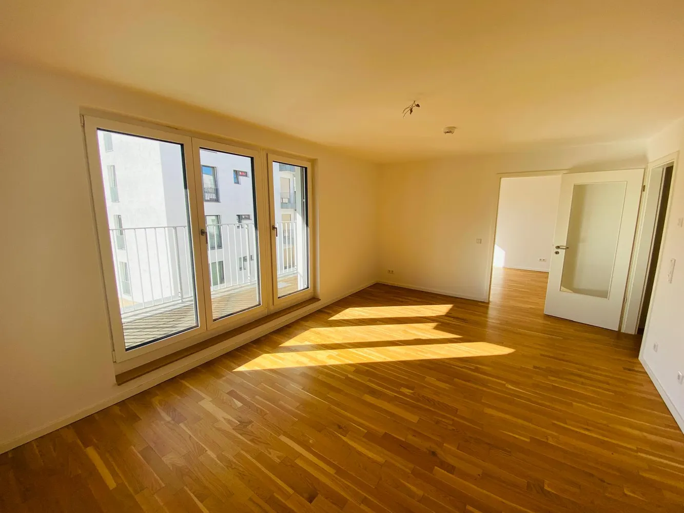 2 Zimmer Wohnung mit 57 m² in Berlin – Bild 1