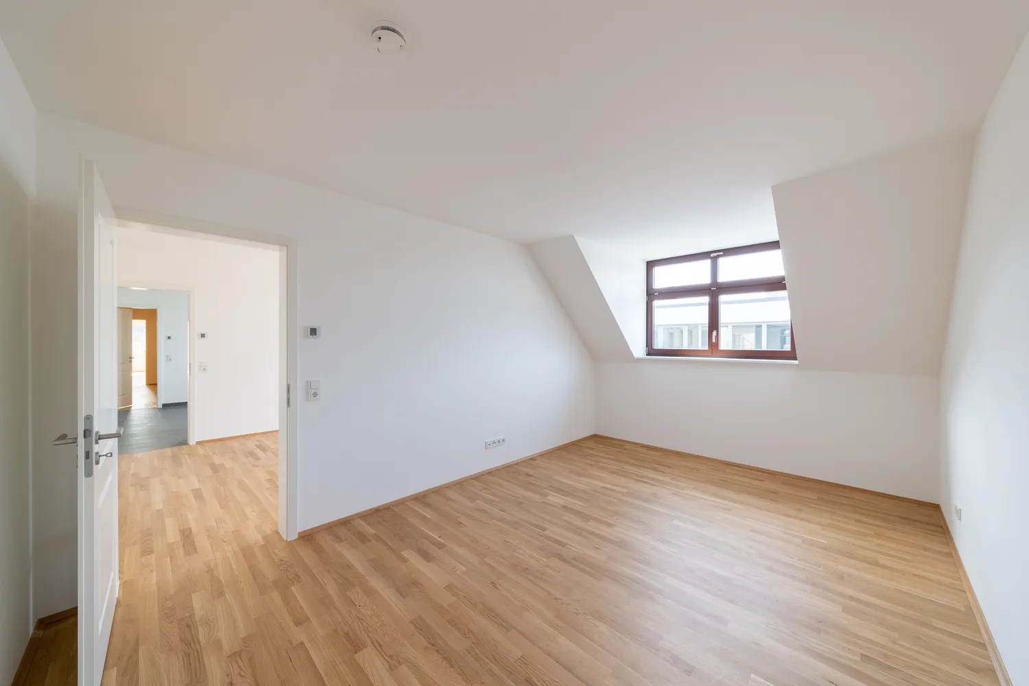 4 Zimmer Wohnung mit 117 m² in Crimmitschau – Bild 5
