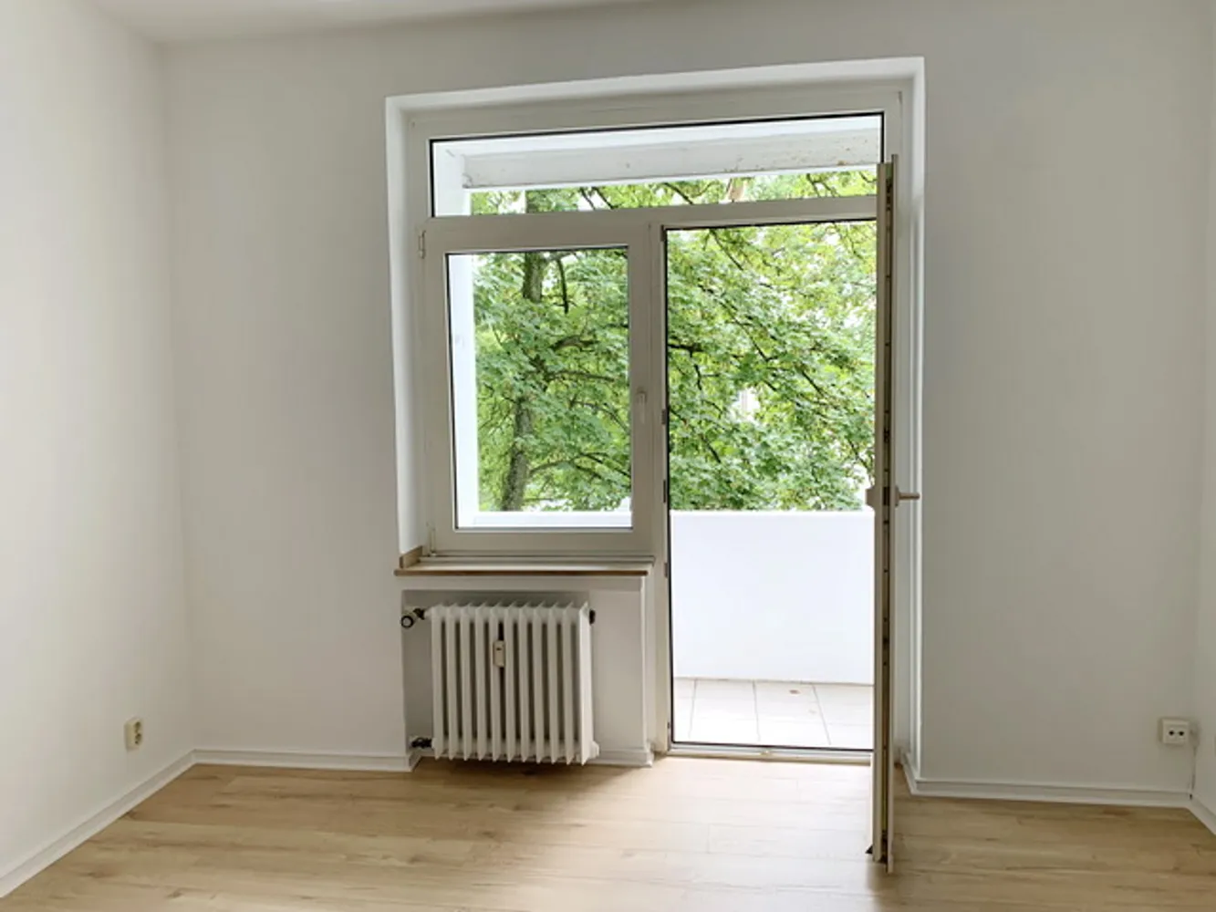 4 Zimmer Wohnung mit 102 m² in Düsseldorf – Bild 4