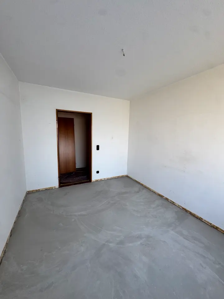 8 Zimmer Wohnung mit 18 m² in Augsburg – Bild 9