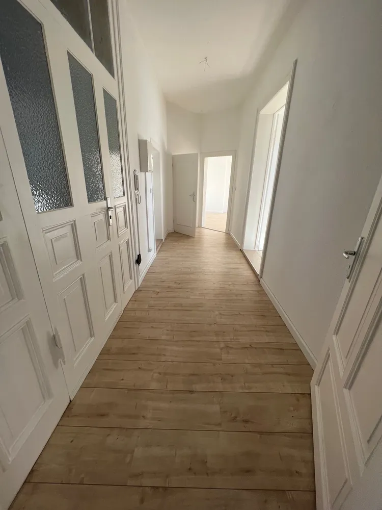 4 Zimmer Wohnung mit 120 m² in Magdeburg – Bild 2