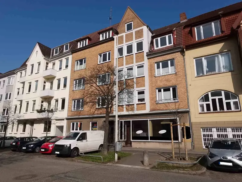 4 Zimmer Wohnung mit 96 m² in Kiel – Bild 1