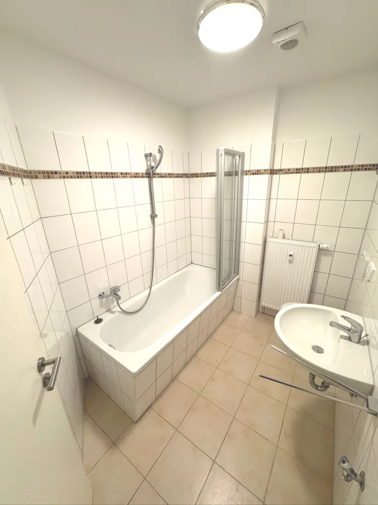3 Zimmer Wohnung mit 74 m² in Halle (Saale) – Bild 6