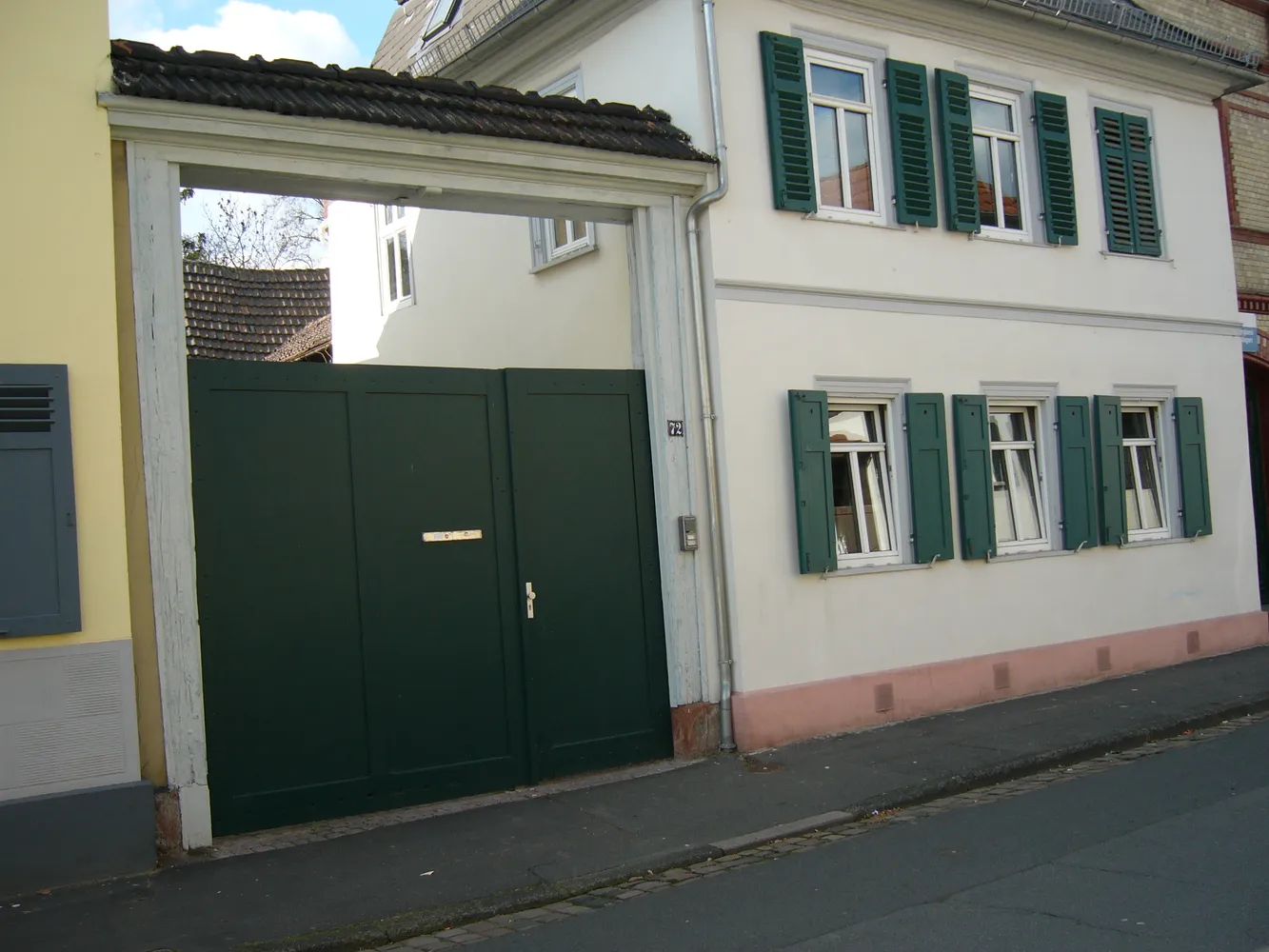10 room house with 200 m² in Wiesbaden – Photo 5