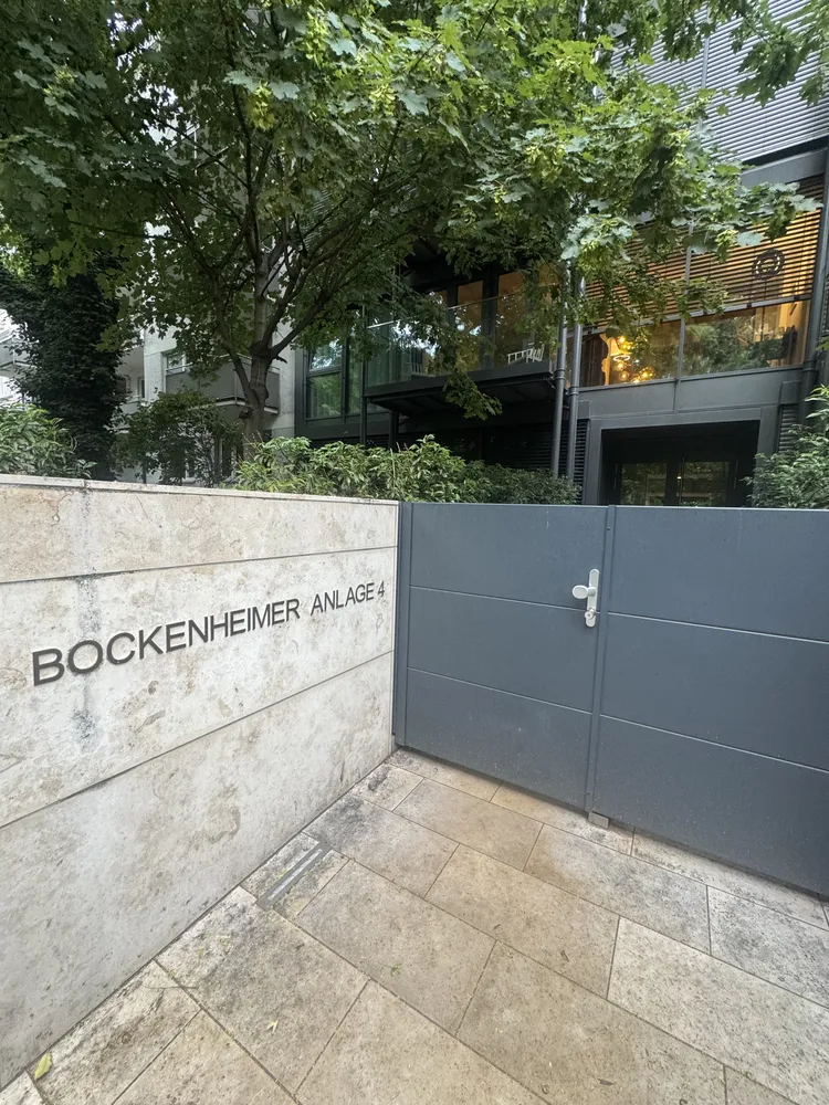 2 Zimmer Wohnung mit 66 m² in Frankfurt am Main – Bild 1
