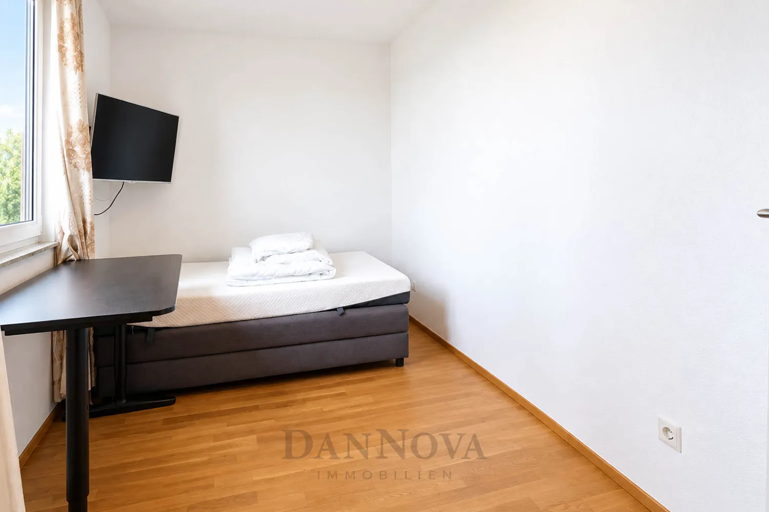 4 Zimmer Wohnung mit 98 m² in Frankfurt am Main – Bild 4