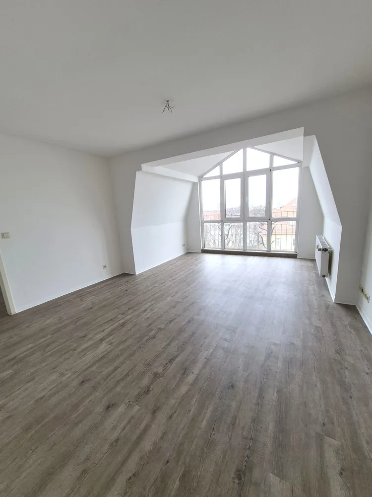 3 Zimmer Wohnung mit 90 m² in Magdeburg – Bild 1