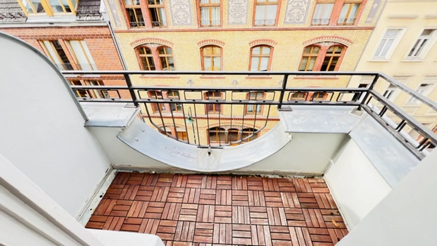 2 Zimmer Wohnung mit 60 m² in Wiesbaden – Bild 12