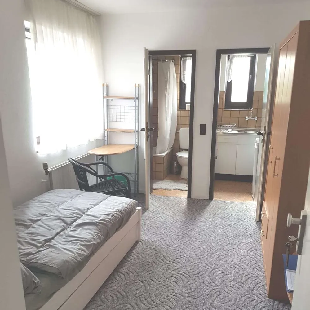 2 Zimmer Wohnung mit 30 m² in Krefeld – Bild 1