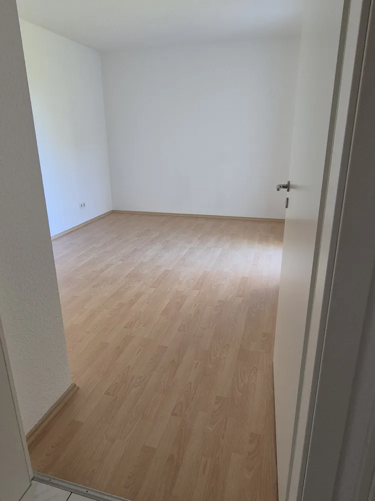 2 Zimmer Wohnung mit 65 m² in Wiesbaden – Bild 4