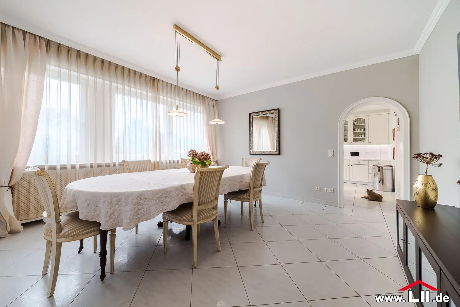 11 Zimmer Haus mit 405 m² in Frankfurt am Main – Bild 9