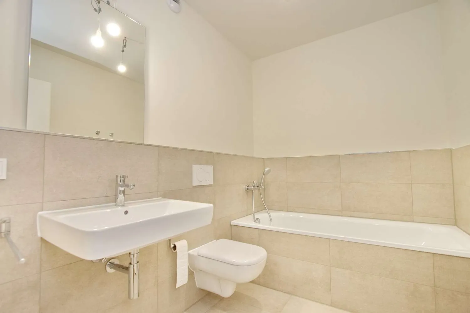 4 Zimmer Wohnung mit 123 m² in Hamburg – Bild 10
