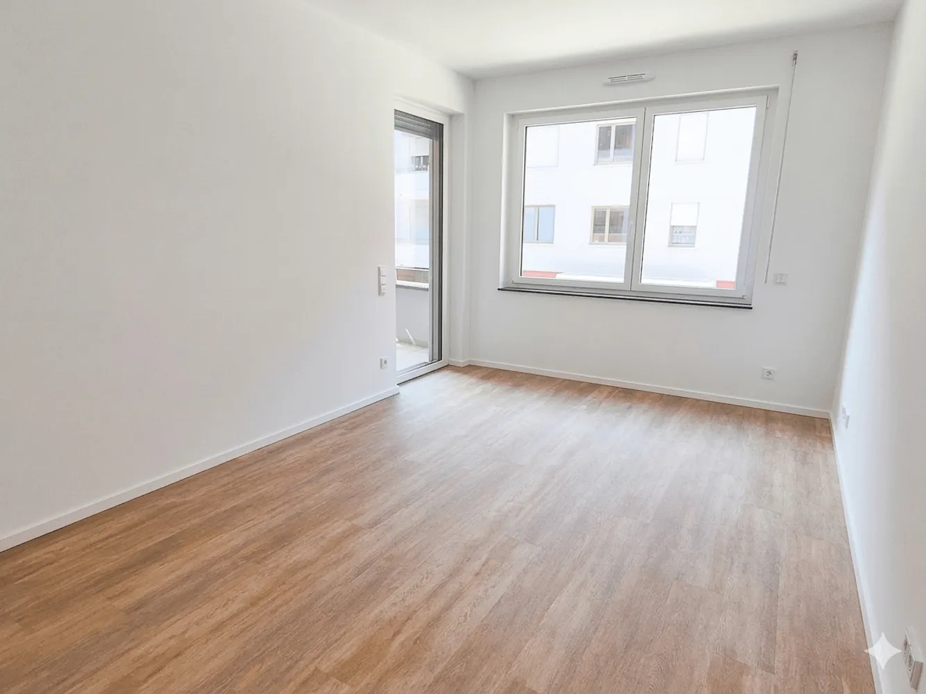 4 Zimmer Wohnung mit 120 m² in Hannover – Bild 8