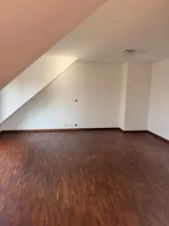4 Zimmer Wohnung mit 100 m² in Regensburg – Bild 2