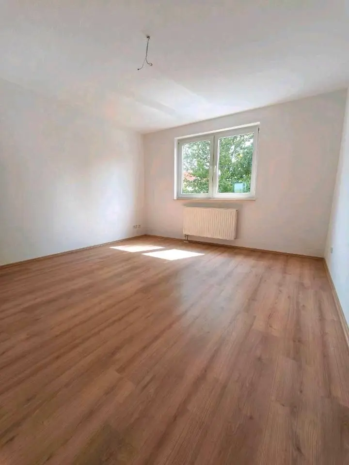 3 Zimmer Wohnung mit 60 m² in Weißenfels – Bild 2