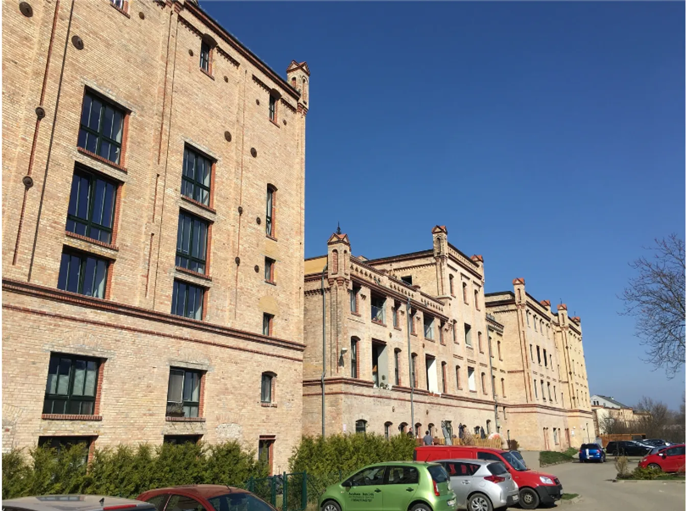4 Zimmer Wohnung mit 109 m² in Halle (Saale) – Bild 2