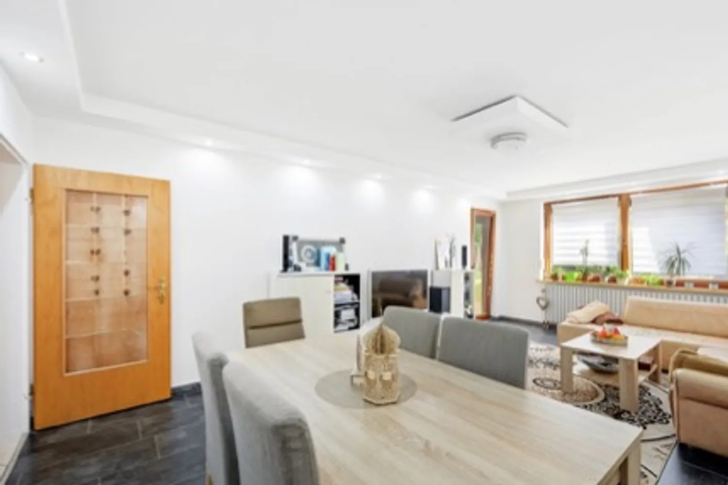 3 Zimmer Wohnung mit 83 m² in Bremen – Bild 2