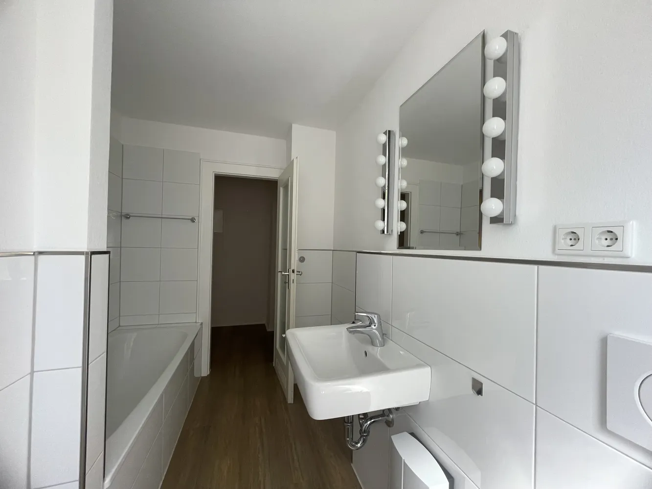 2 Zimmer Wohnung mit 73 m² in Düsseldorf – Bild 7