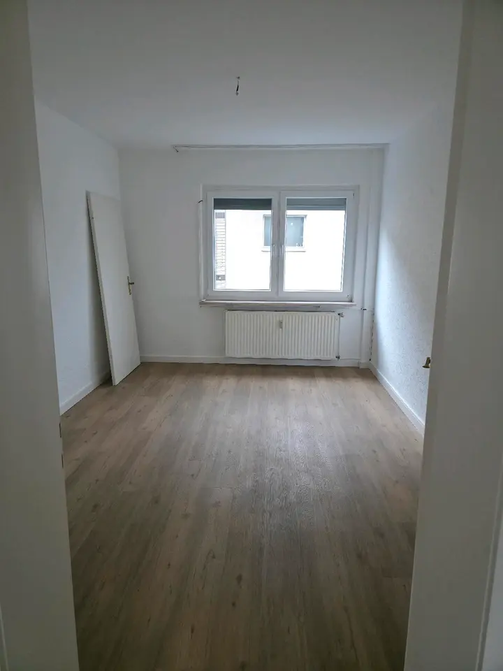 4 Zimmer Wohnung mit 106 m² in Oberhausen – Bild 1