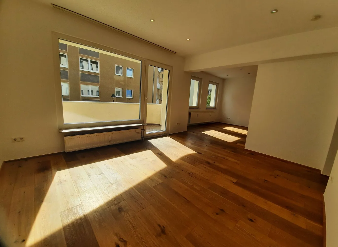 2 Zimmer Wohnung mit 65 m² in Düsseldorf – Bild 1