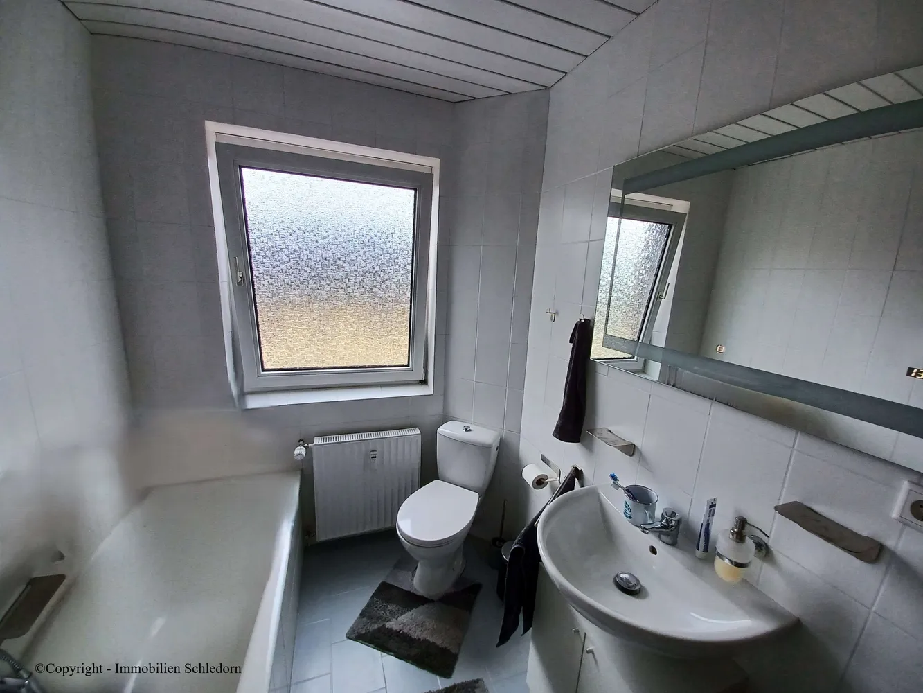 4 Zimmer Wohnung mit 112 m² in Oberhausen – Bild 4