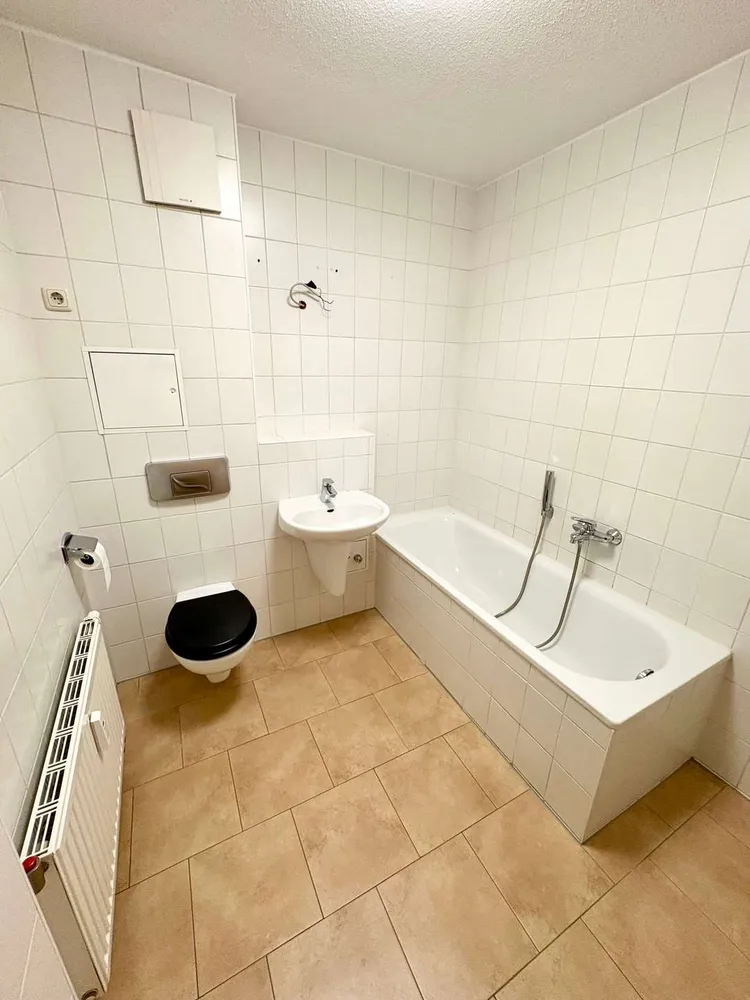 2 room apartment with 70 m² in Chemnitz – Photo 4