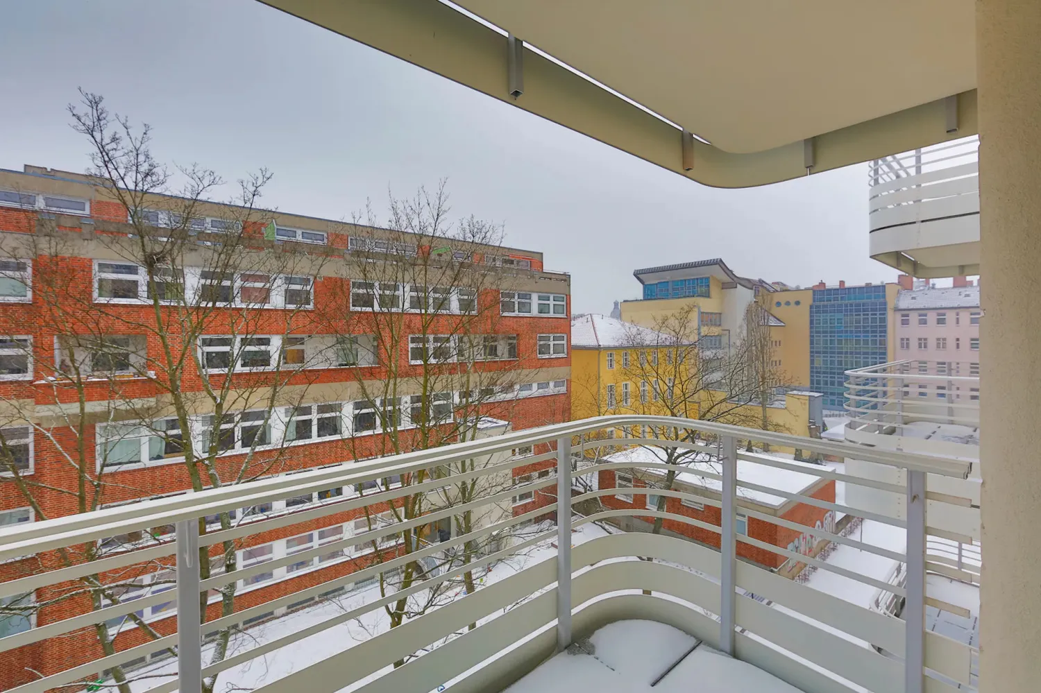 Shared room with 16 m² in Berlin – Photo 4