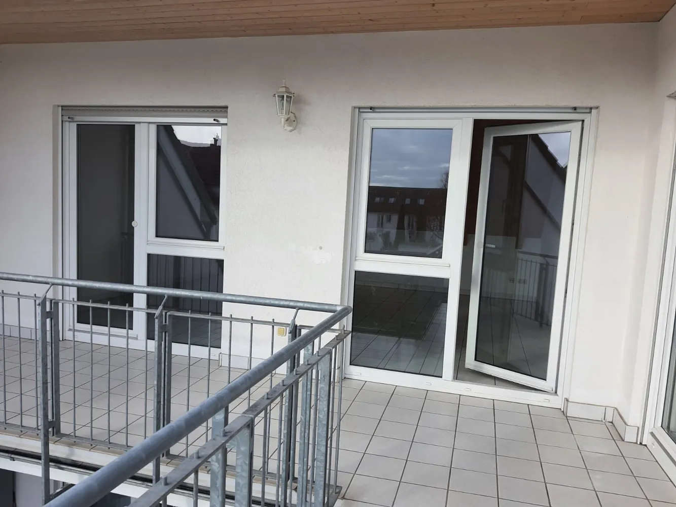 3 Zimmer Wohnung mit 102 m² in Wiesbaden – Bild 4