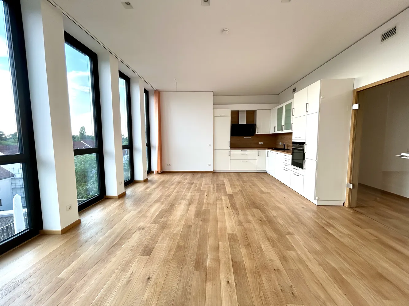 4 Zimmer Wohnung mit 140 m² in Braunschweig – Bild 2