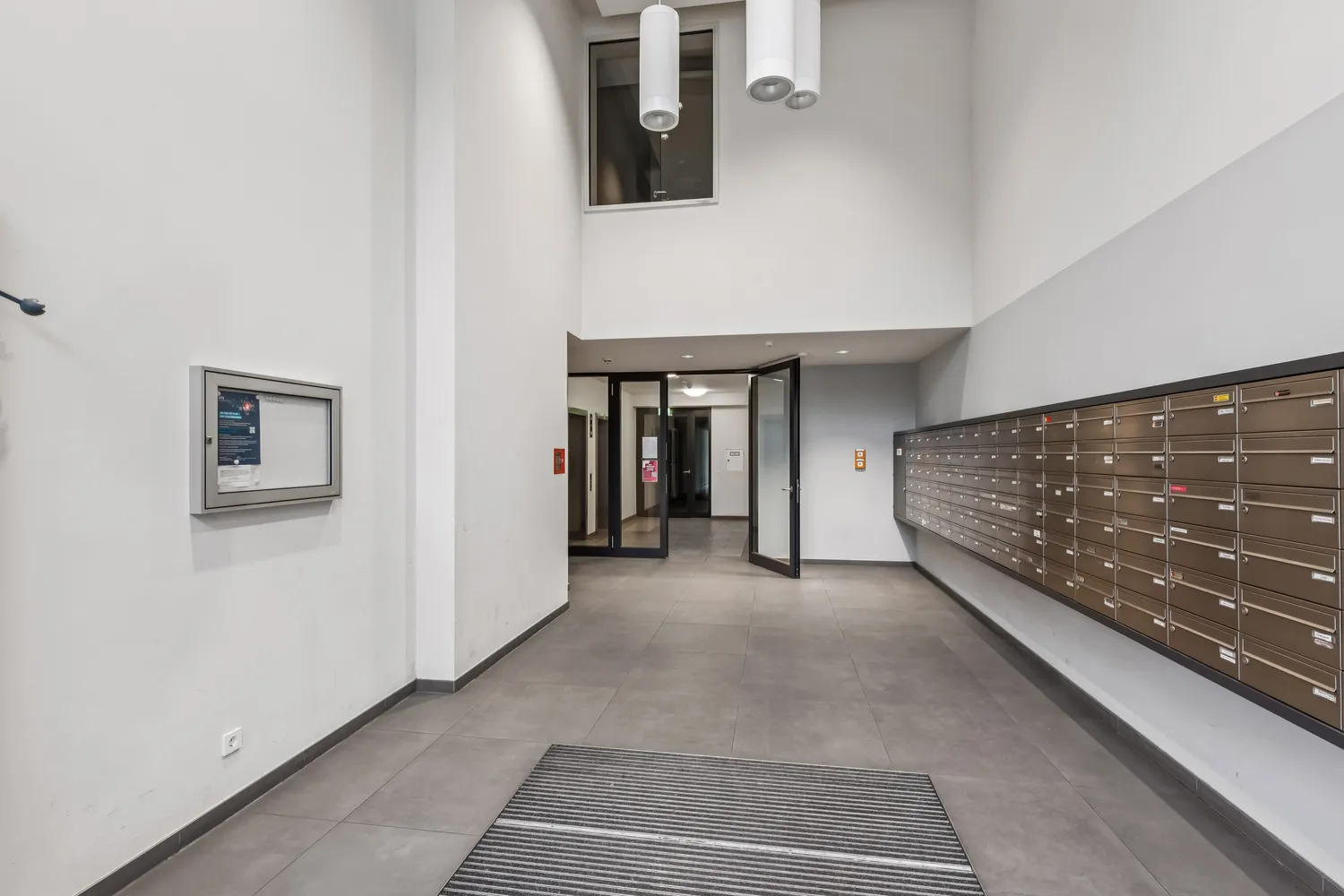 2 Zimmer Wohnung mit 60 m² in Berlin – Bild 11