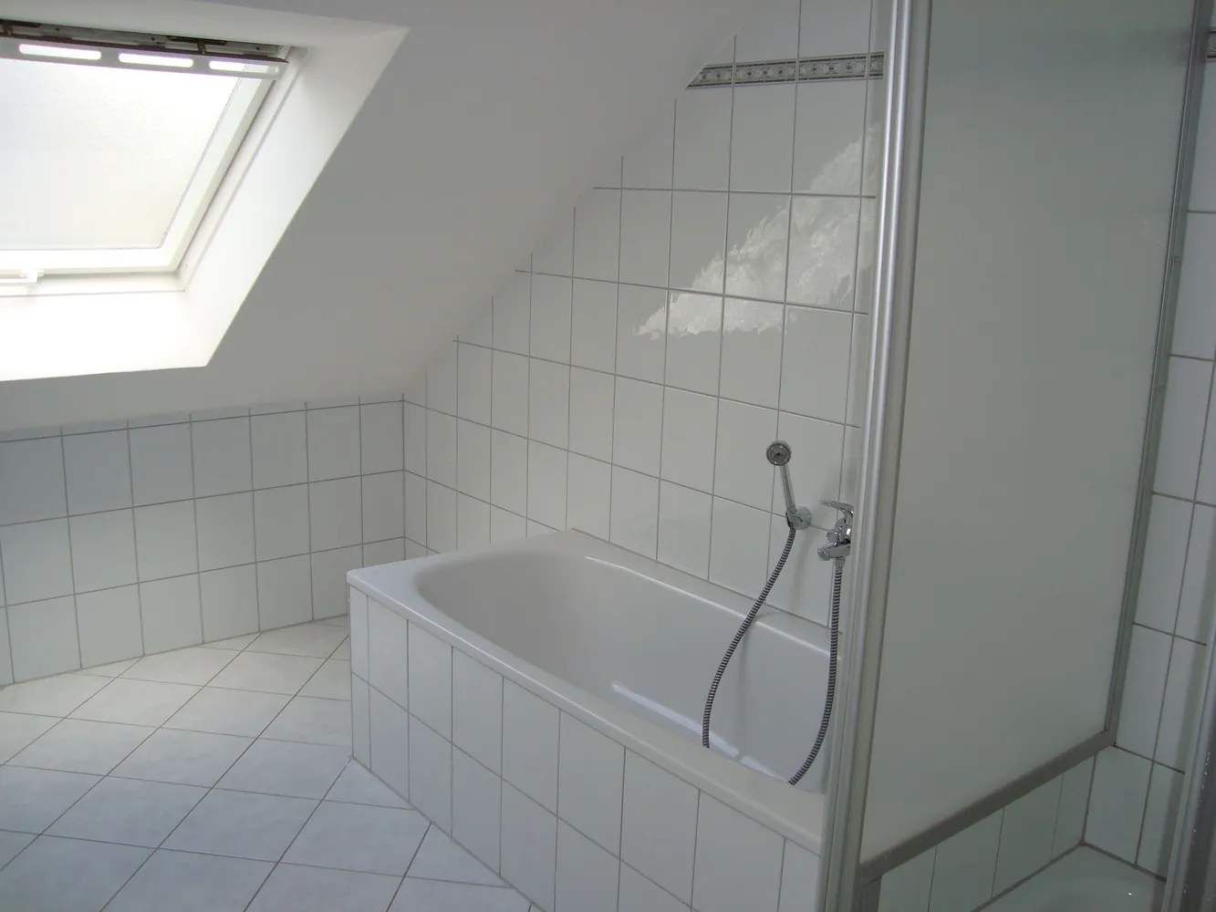 3 Zimmer Wohnung mit 90 m² in Bergisch Gladbach – Bild 9