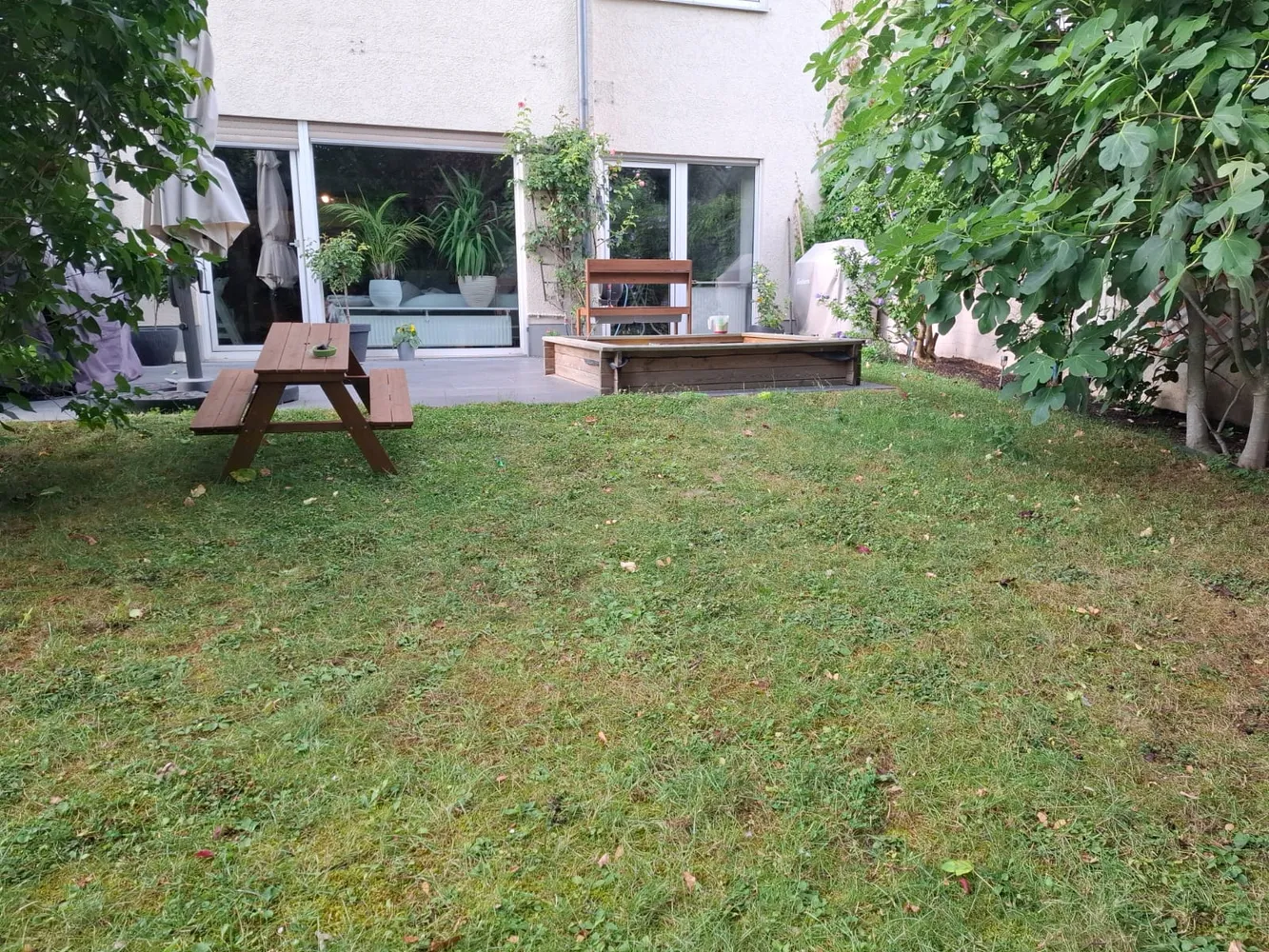 5 Zimmer Wohnung mit 96 m² in Wiesbaden – Bild 2
